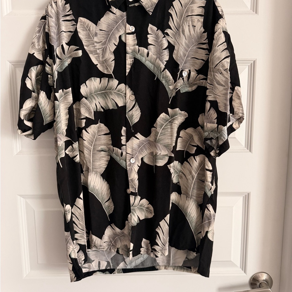 Tori Richard Black and Cream Leaf Shirt